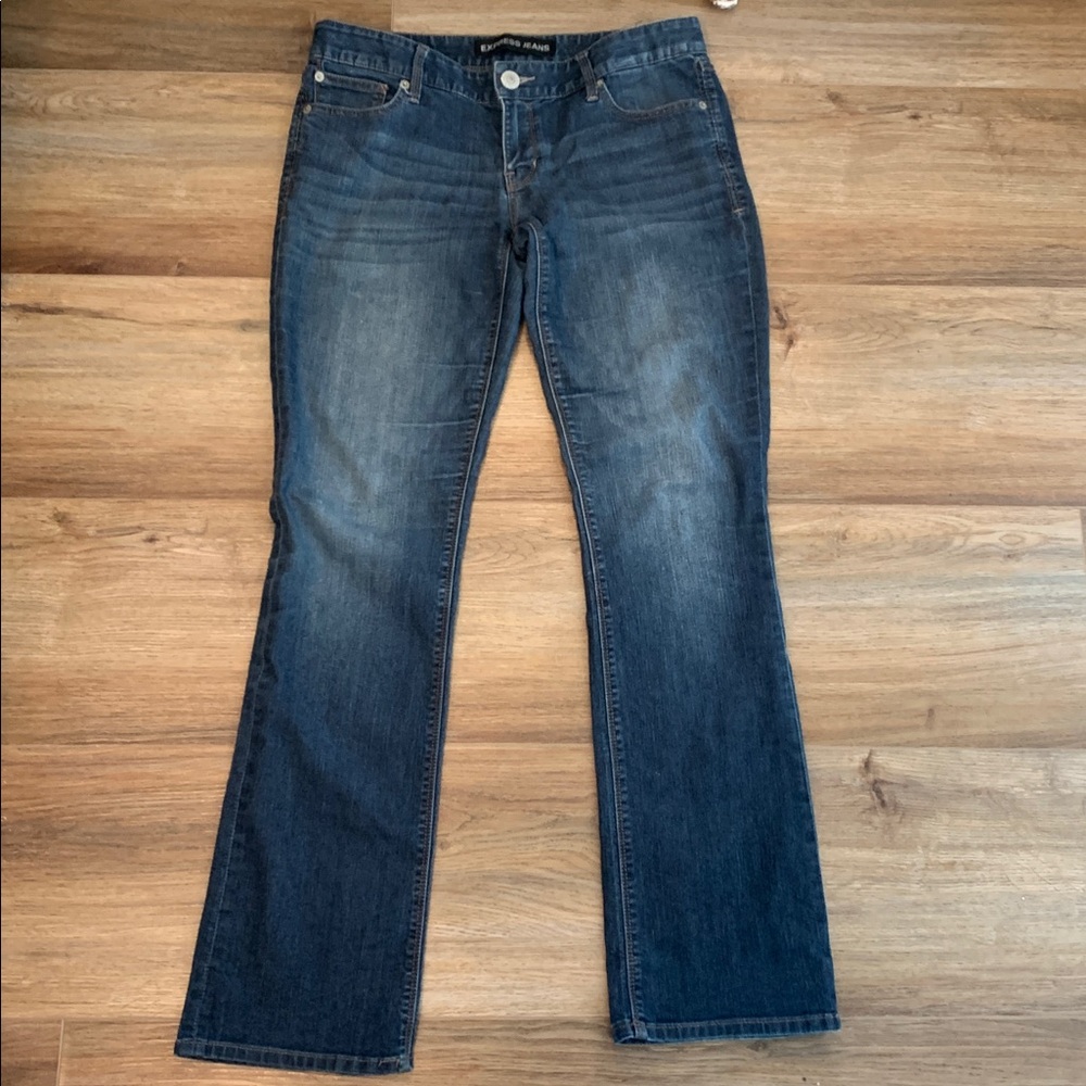 Express Women's ultra low rise barely boot cut Jeans Size 6-R - Picture 7 of 11